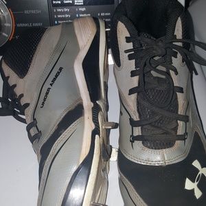 Under armour mens baseball cleats